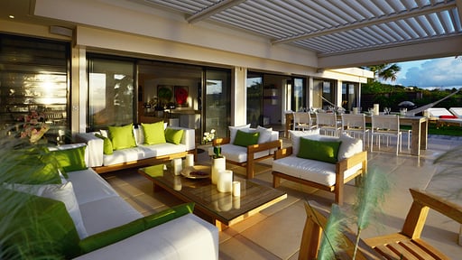 Villa Enzuma Living room