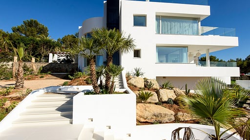 Villa Equis Others