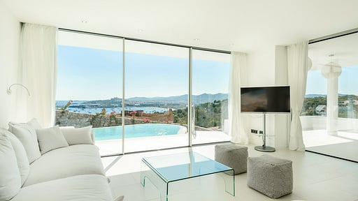 Villa Equis Living room