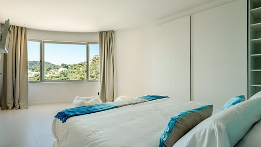 Villa Equis Bedroom 2