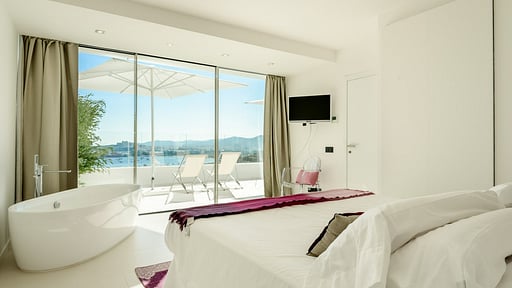 Villa Equis Bedroom 4