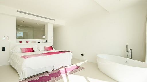 Villa Equis Bedroom 4