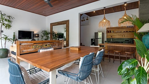 Villa Erja Dining area