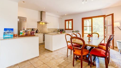 Villa Comella Eethoek