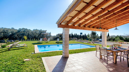 Villa Es Llac Dining area