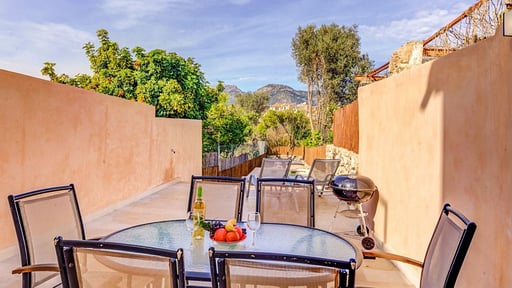 Villa Es Mirador Campanet Dining area 2