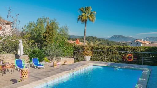 Villa Es Puig Бассейн