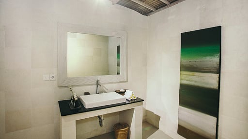 Villa Escape Bedroom 2