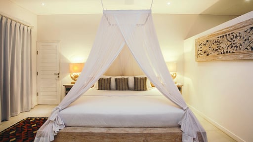 Villa Escape Bedroom 1