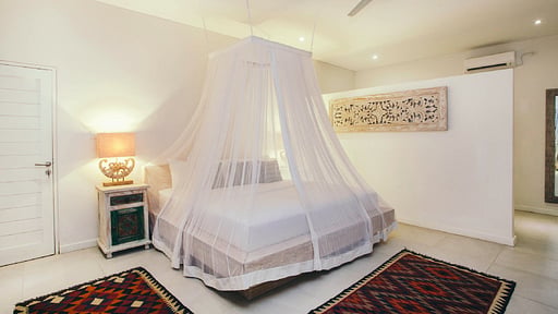 Villa Escape Bedroom 1