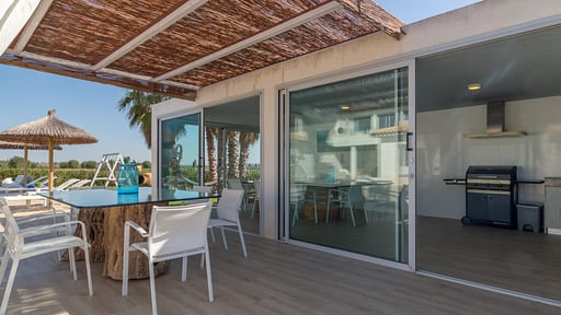 Villa Esplendor del Frare BBQ equipment