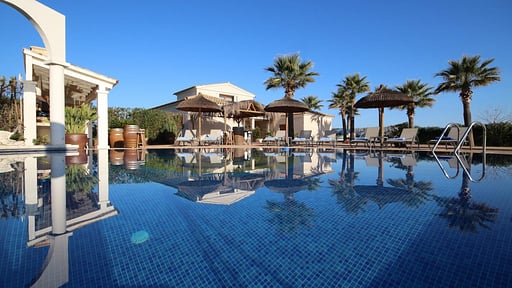 Villa Esplendor Manyo Бассейн