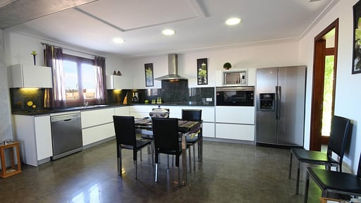 Villa Esplendor Manyo Кухня