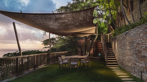 Villa Esprit de Roche Dining area 2