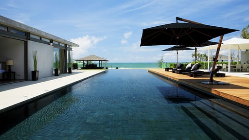 Villa Essenza Swimming pool