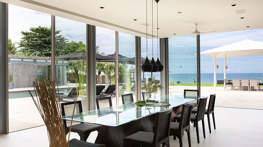 Villa Essenza Dining area