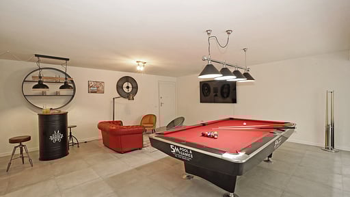 Villa Ester Billiard