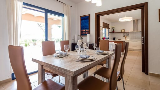 Villa Etruria Dining area