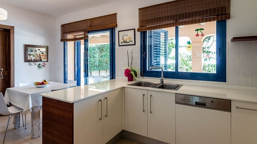 Villa Etruria Kitchen