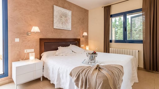 Villa Etruria Bedroom 2