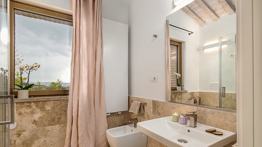 Villa Etrusca Bedroom 1