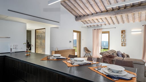 Villa Etrusca Dining area 1