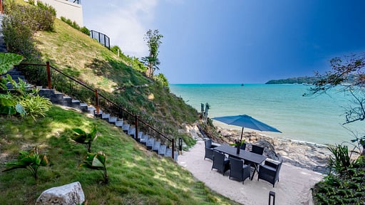 Villa Eugenia Dining area