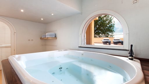 Villa Eva Sorrento Jacuzzi