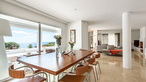 Villa Evelyn Dining area