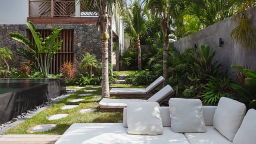 Villa Excuse My French Others