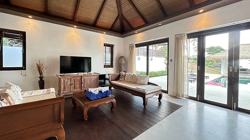 Villa Exotica Living room