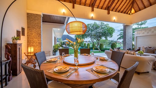 Villa Fajar Dining area