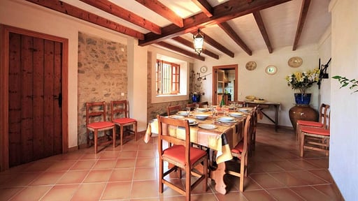 Villa Fanals Dining area