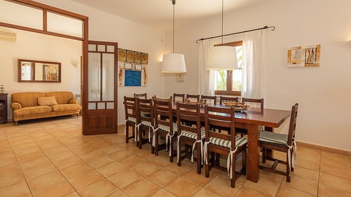 Villa Fandango Dining area