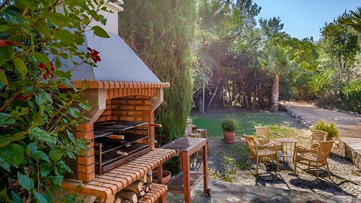 Villa Fanga BBQ equipment