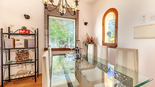 Villa Fanga Dining area