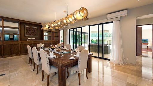 Villa Feronia Dining area