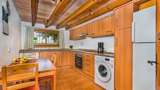 Villa Tugarre Kitchen