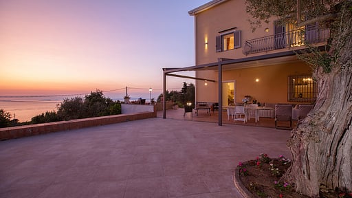 Villa Ferrara Others