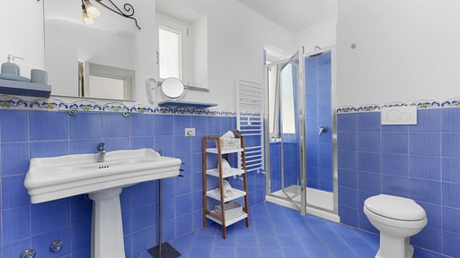 Villa Ferrara Bedroom 1