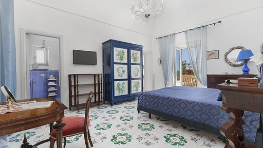 Villa Ferrara Bedroom 2