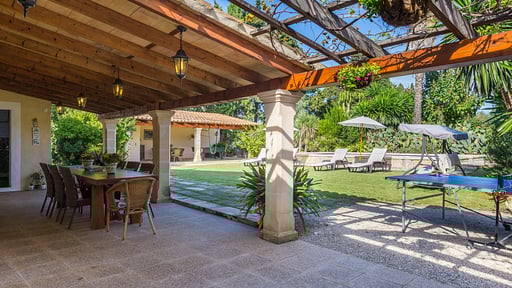 Villa Finca Can Roig Dining area