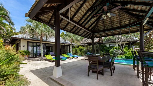 Villa Finu Samui Dining area