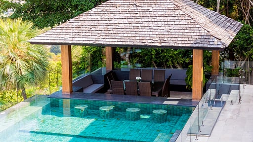 Villa Firefly Dining area