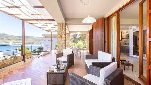 Villa Flavia Terrasse/Veranda