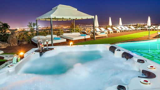 Villa Fluxe Sprudelbad