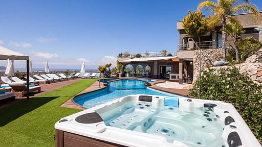 Villa Fluxe Sprudelbad