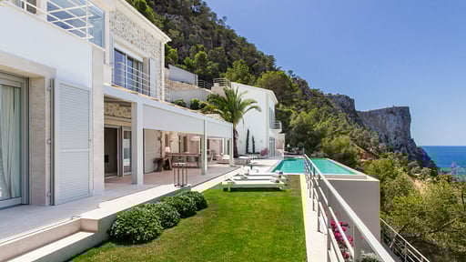 Villa Folies Swimming pool