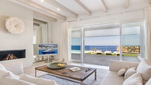 Villa Folies Living room