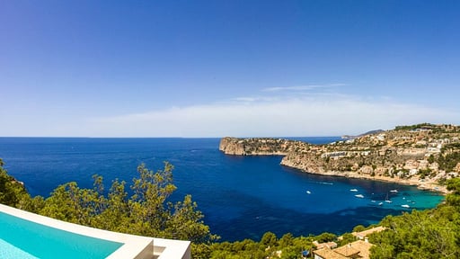 Villa Folies Swimming pool